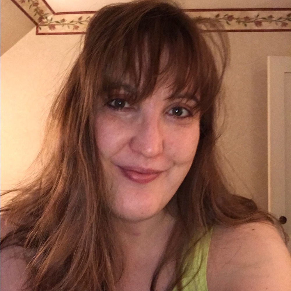 Meet your Posher, Jennifer